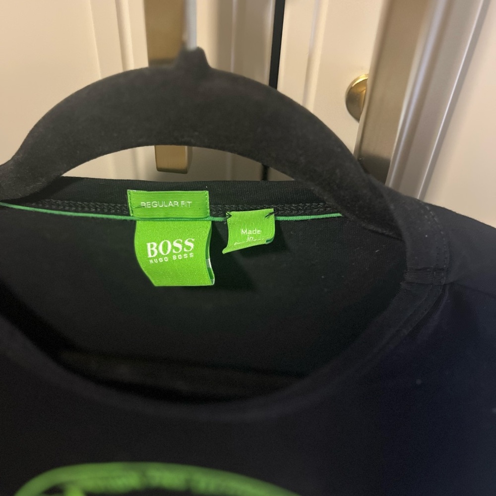 Hugo Boss print Tee - Picture 5 of 7